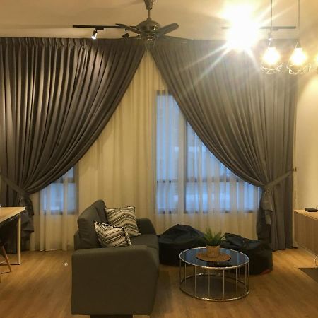 Zayah Homestudio Near Bukit Jalil / Mines Сері-Кембанган Екстер'єр фото